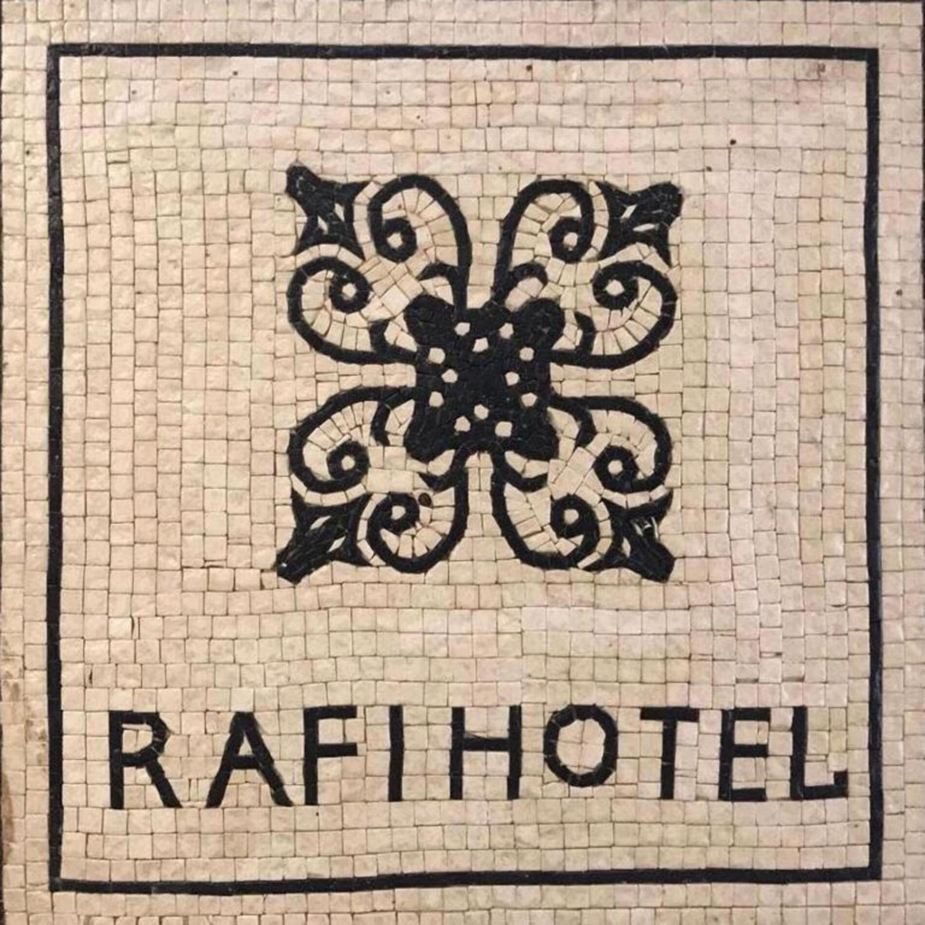 Rafi Hotel Аман Екстериор снимка