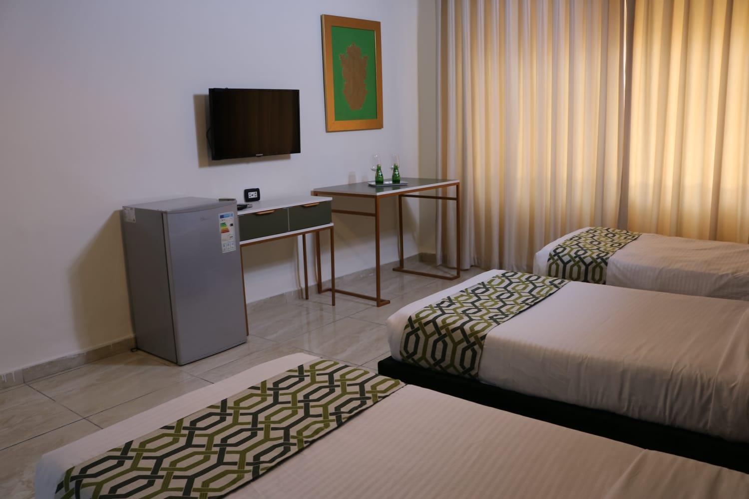 Rafi Hotel Аман Екстериор снимка