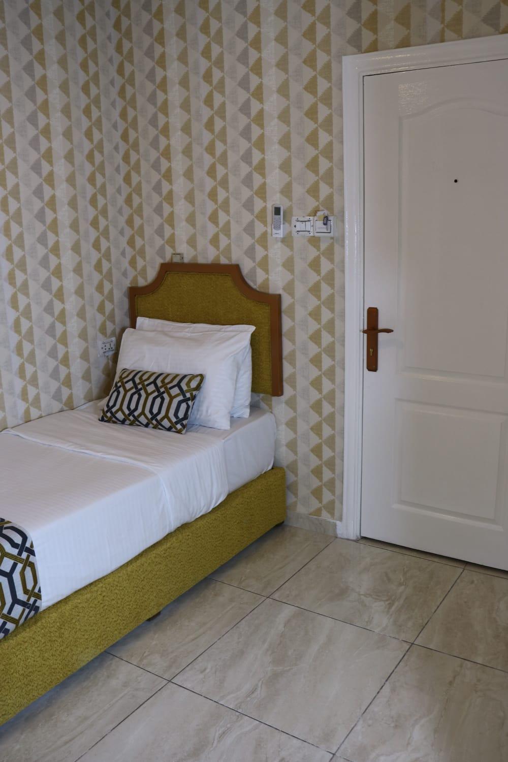 Rafi Hotel Аман Екстериор снимка